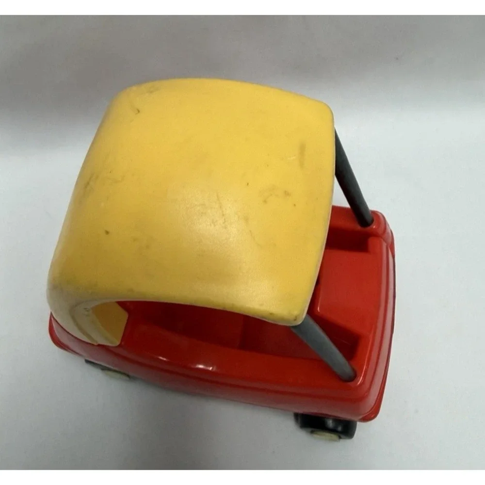 Vintage Little tikes Dollhouse Cozy Coupe Car Red Yellow